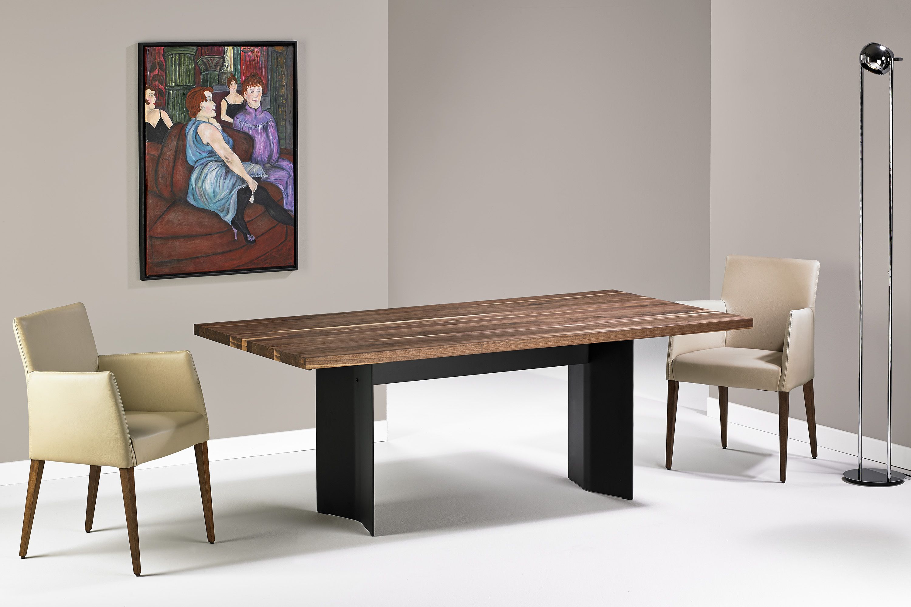 Esstisch mit Metallwangen und Nussbaum Tischplatte - Nods - Sessel: Campo